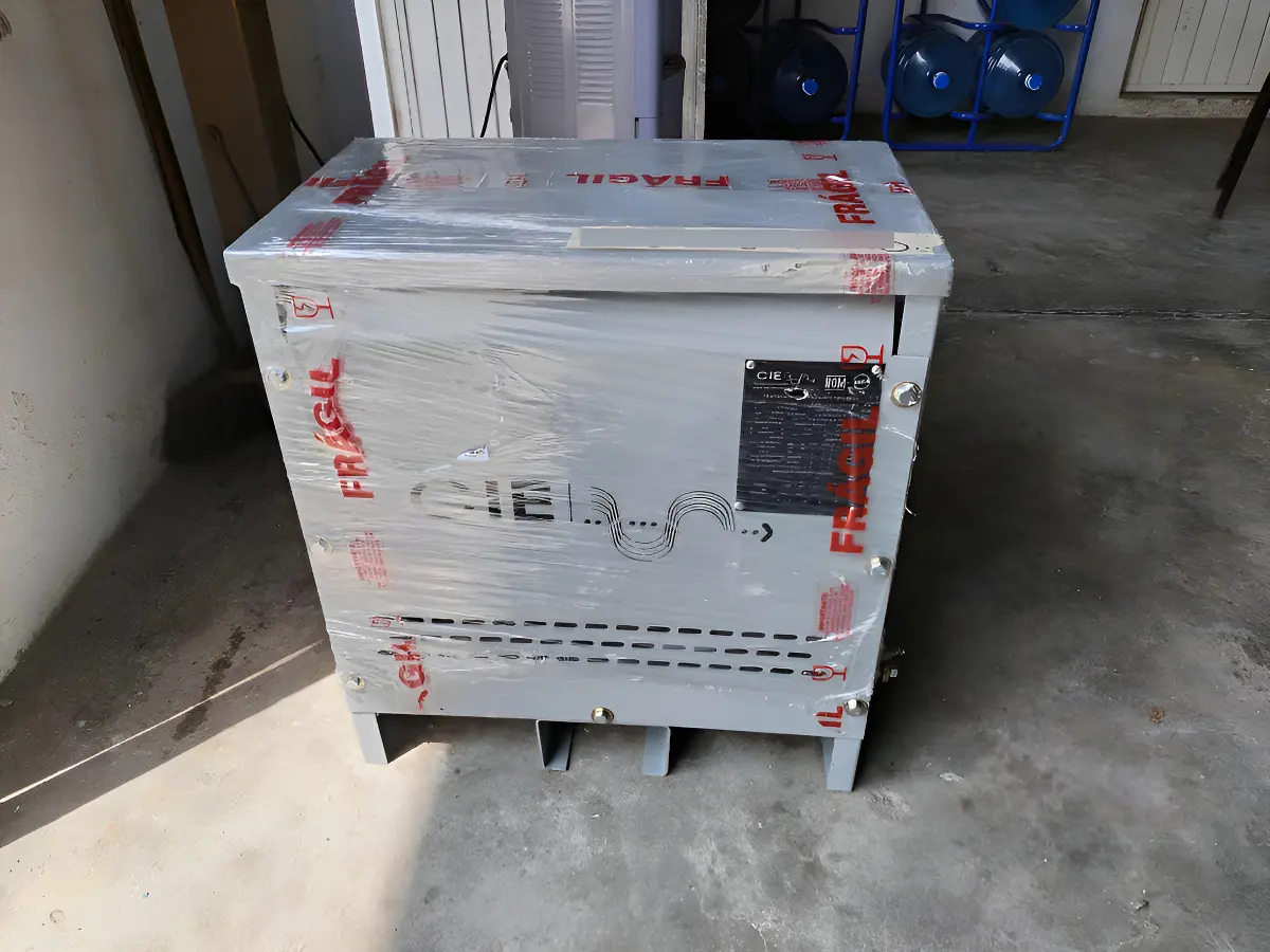 Transformador Trifásico Reductor Tipo Seco 250 kVA (440V a 220V) – Marca CIE